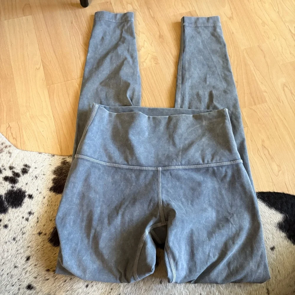 LULULEMON Wunder Under In Washed Moon‎ Blue Size 4